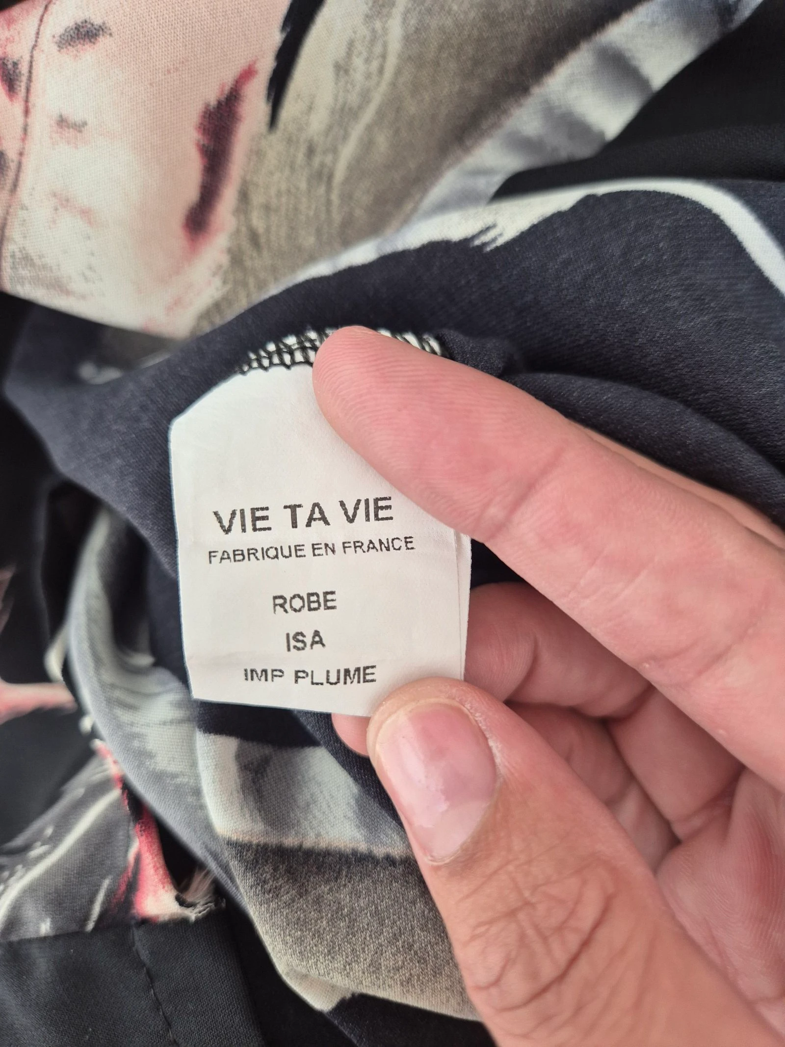 🖤 Vestido Vie Ta Vie preto com estampa de penas tamanho 1 (36/38) gola V mangas amarradas estilo boêmio chique – photo 10